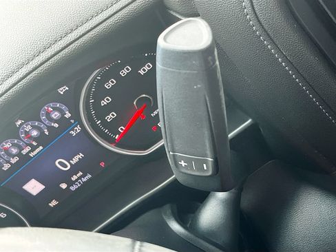 Used 2019 Chevrolet Silverado 1500 High Country w/ Technology Package AWD/4WD image 17