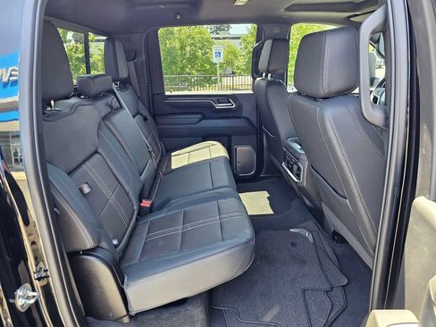 Used 2025 Chevrolet Silverado 2500 High Country w/ High Country Premium Package AWD/4WD image 12