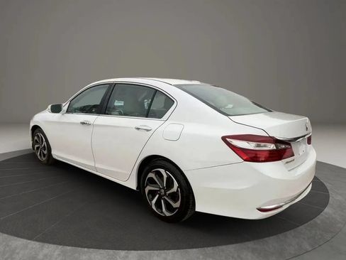 Used 2017 Honda Accord EX-L image 3