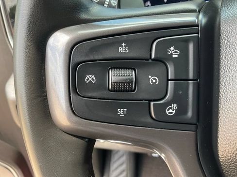 Used 2023 Chevrolet Silverado 1500 High Country w/ Z71 Off-Road Package AWD/4WD image 10