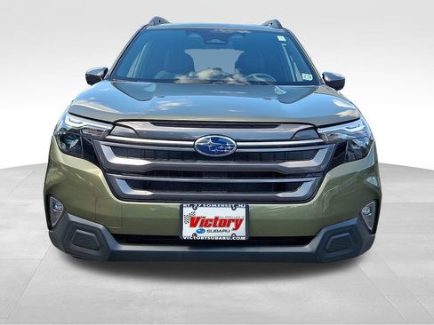 Used 2026 Subaru Forester Premium AWD/4WD image 2