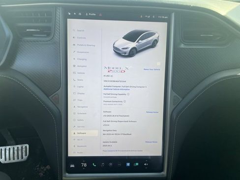 Used 2018 Tesla Model X P100D image 5