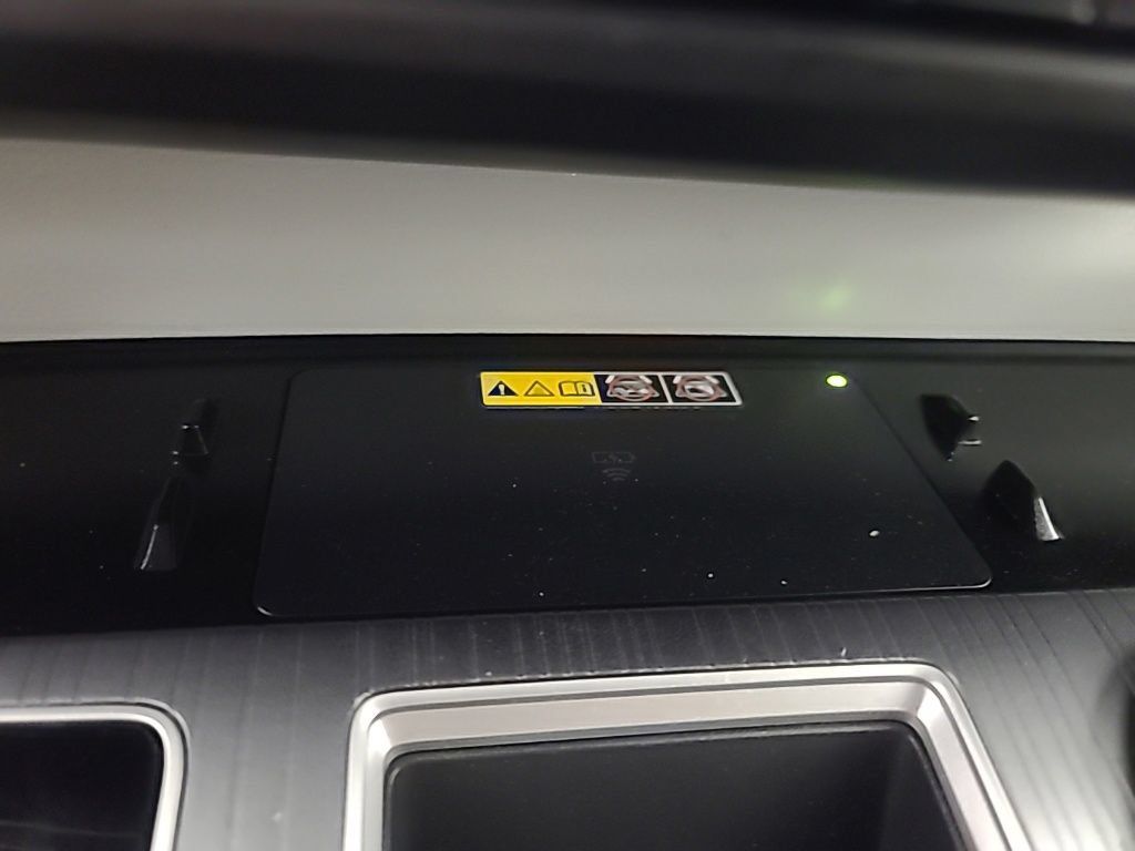 Used 2025 Toyota Sienna LE FWD image 39