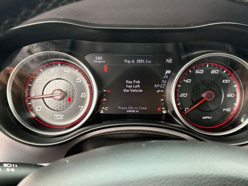 Used 2022 Dodge Charger SXT image 40