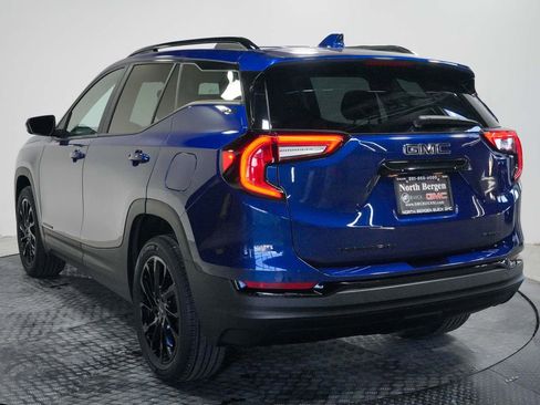 Used 2023 GMC Terrain SLE w/ Driver Convenience Package AWD/4WD image 6