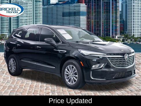 Used 2024 Buick Enclave Essence w/ Technology Package FWD image 1