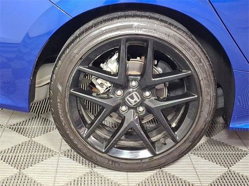 Used 2024 Honda Civic Sport image 12