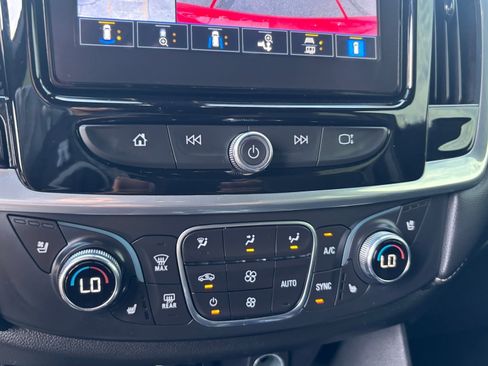 Used 2022 Chevrolet Traverse Premier w/ LPO, 'HIT The Road' Package image 26