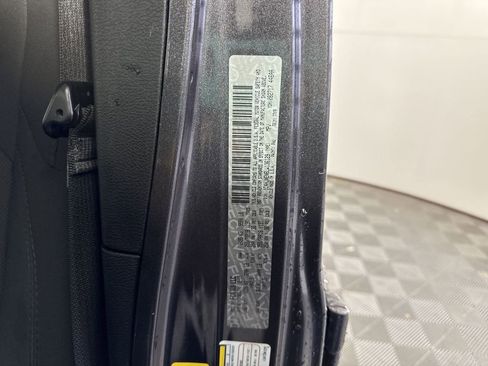 Used 2020 Jeep Wrangler Unlimited Sahara image 27