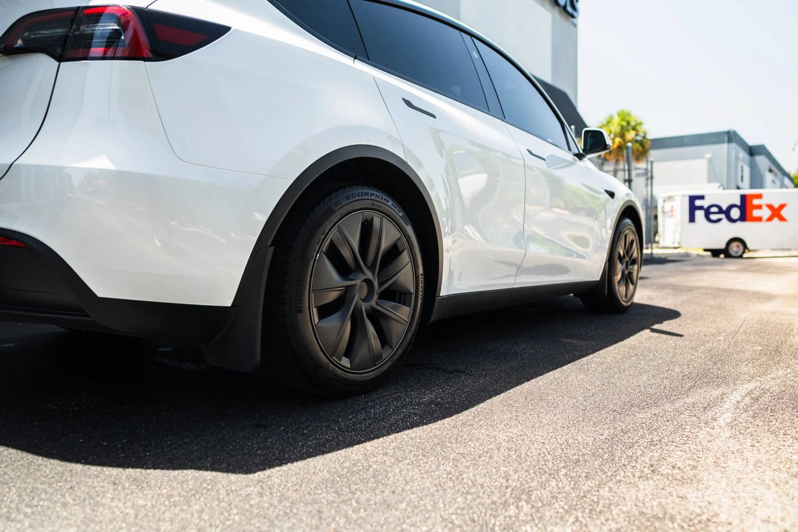 Used 2024 Tesla Model Y 2WD image 7