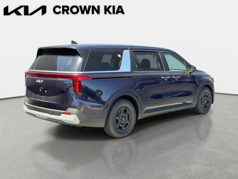 New 2026 Kia Carnival FWD image 5