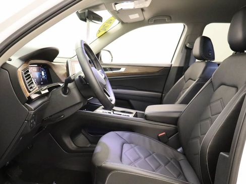 Certified 2026 Volkswagen Atlas SE AWD/4WD image 16