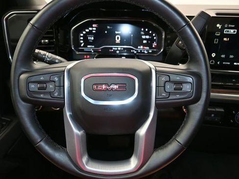 Used 2025 GMC Sierra 1500 SLT AWD/4WD image 13