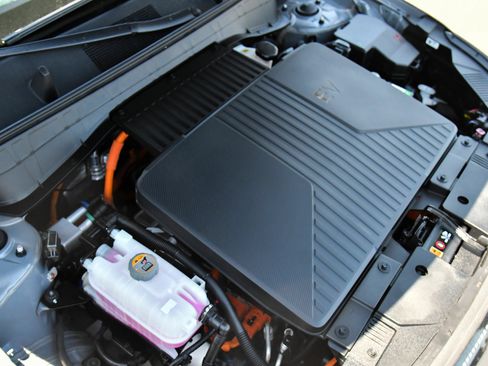 Used 2024 Hyundai Kona SEL FWD image 51