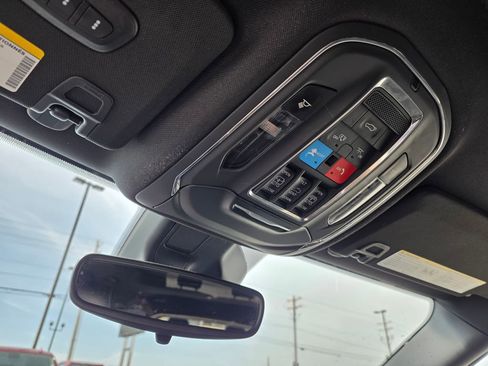 Used 2024 Jeep Grand Cherokee L Limited w/ Black Appearance Package image 20