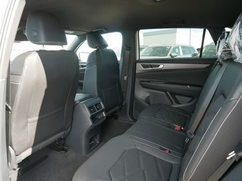 New 2026 Volkswagen Atlas Cross Sport SE image 6