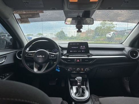 Used 2024 Kia Forte LXS FWD image 4