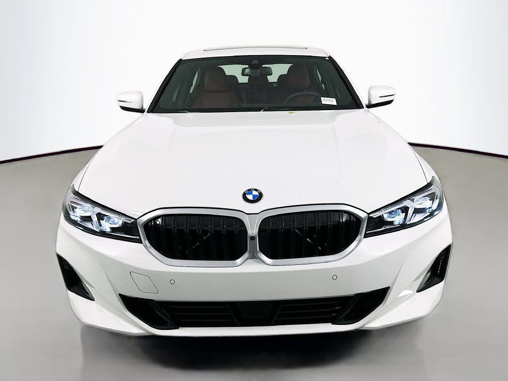 Used 2026 BMW 330i Sedan w/ Premium Package RWD image 2