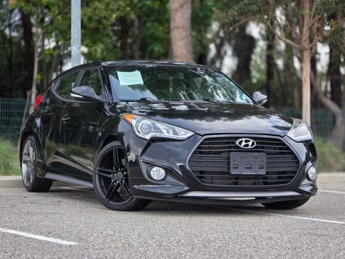 Used 2015 Hyundai Veloster Turbo FWD image 1