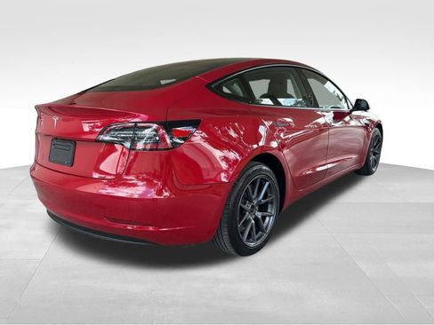 Used 2023 Tesla Model 3 Standard Range RWD image 3