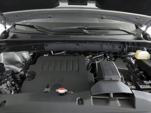 Used 2016 Toyota Highlander LE w/ Protection Package #3 image 13