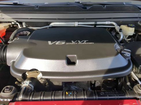 Used 2017 Chevrolet Colorado Z71 image 30