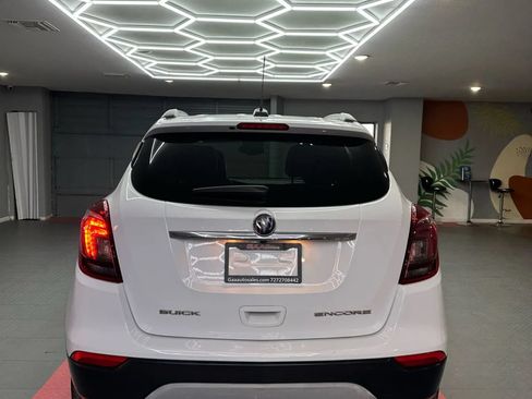 Used 2017 Buick Encore Preferred w/ Experience Buick Package FWD image 5