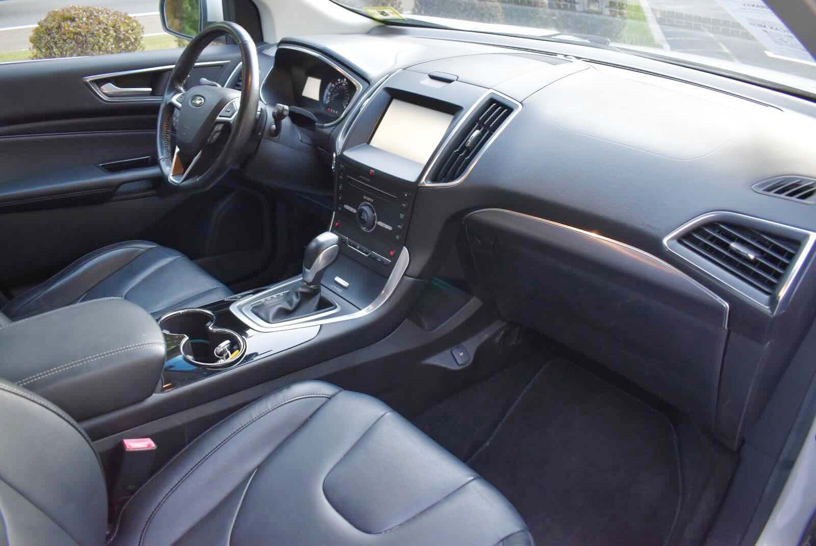 Used 2015 Ford Edge Titanium w/ Technology Package AWD/4WD image 41
