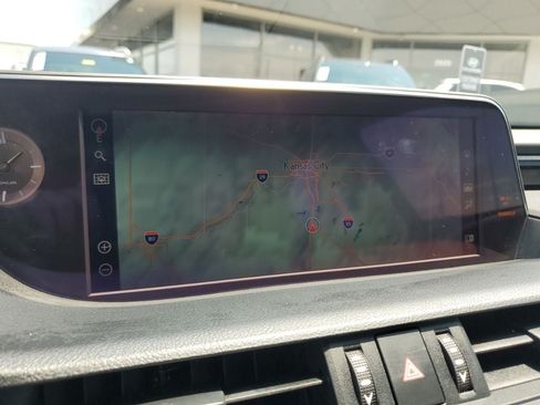 Used 2021 Lexus ES 350 w/ Premium Package FWD image 34