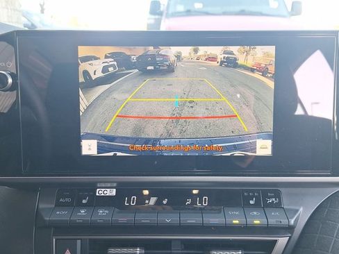 Used 2025 Toyota Camry XLE image 14