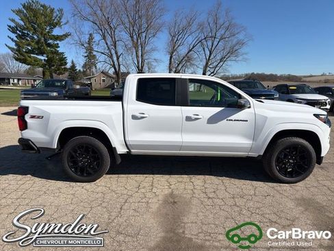 Certified 2025 Chevrolet Colorado Z71 w/ Technology Package AWD/4WD image 3