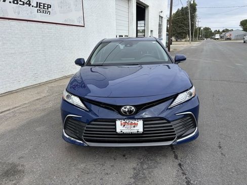 Used 2024 Toyota Camry XLE image 2