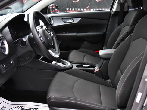 Used 2023 Kia Forte LXS image 16