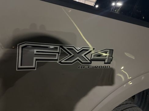 Used 2025 Ford F150 Lariat w/ Equipment Group 502A High image 12