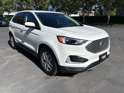 Used 2023 Ford Edge SEL AWD/4WD image 4