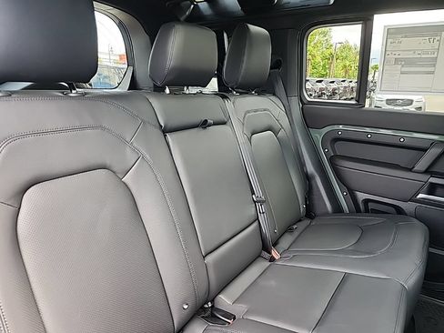 New 2026 Land Rover Defender 110 Trophy Edition AWD/4WD image 18