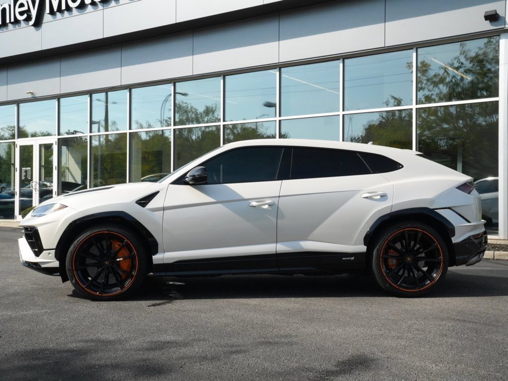 Used 2023 Lamborghini Urus S AWD/4WD image 13