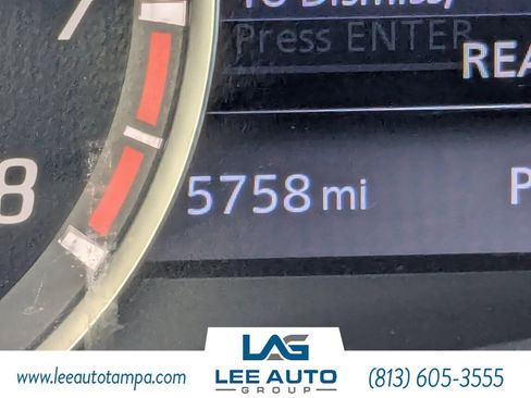 Used 2023 Nissan Titan SV image 25