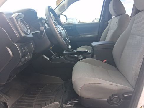 Used 2021 Toyota Tacoma SR image 12