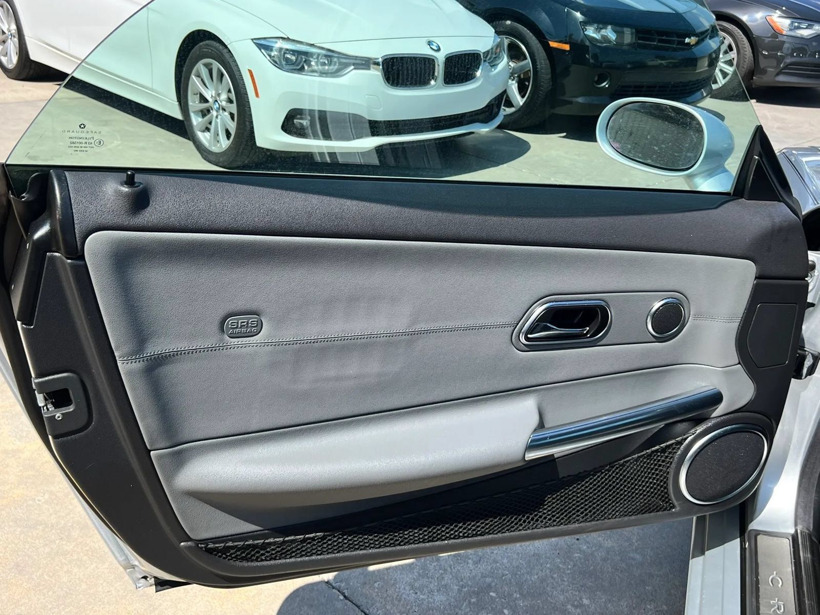 Used 2007 Chrysler Crossfire Limited RWD image 8