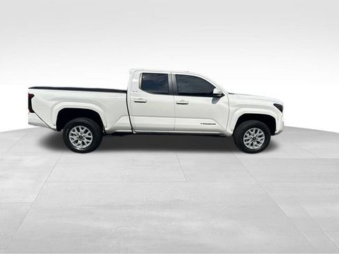 Used 2024 Toyota Tacoma SR5 AWD/4WD image 6