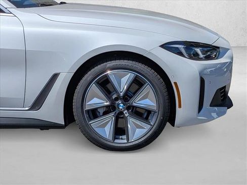 New 2026 BMW i4 xDrive40i w/ Premium Package AWD/4WD image 10