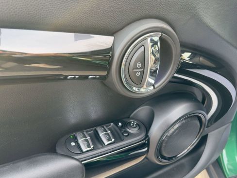 Used 2020 MINI Cooper S image 13