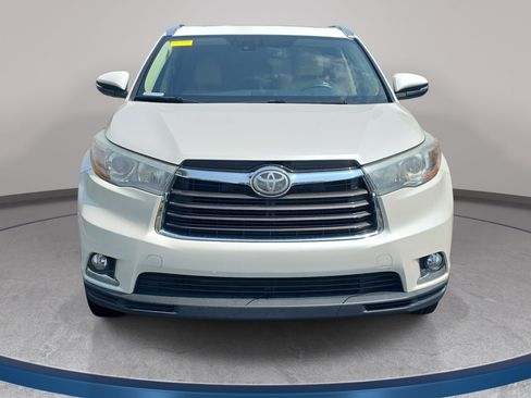 Used 2016 Toyota Highlander Limited w/ Driver Technology Package AWD/4WD image 2