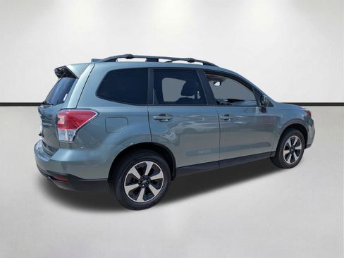 Used 2018 Subaru Forester 2.5i Premium AWD/4WD image 4