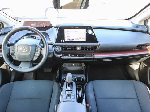 Used 2024 Toyota Prius Prime FWD image 12