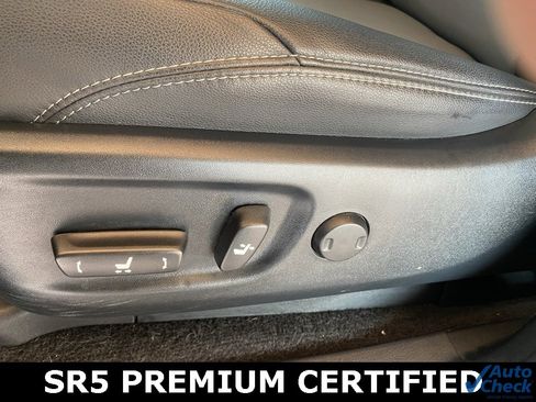 Used 2022 Toyota 4Runner SR5 Premium image 33