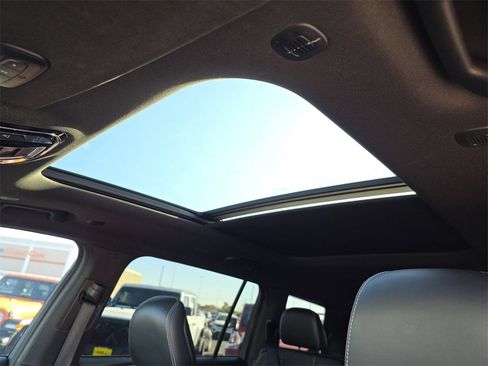 Used 2021 Jeep Grand Cherokee L Overland image 20