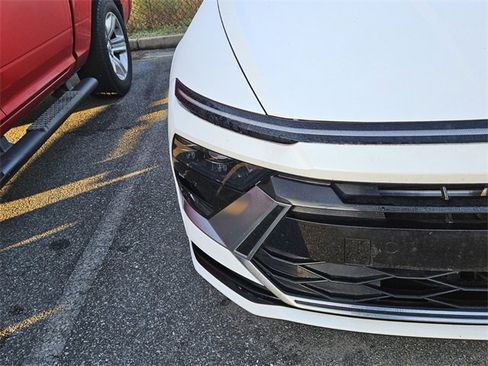 Used 2024 Hyundai Sonata SEL w/ Convenience Package image 6