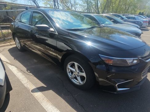Used 2016 Chevrolet Malibu LS FWD image 2